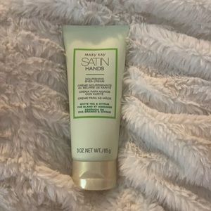 Mary Kay Satin Hands